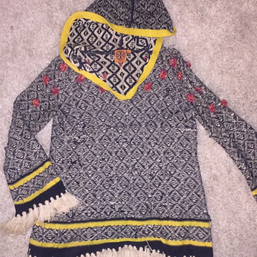 Tory Burch pullover small
